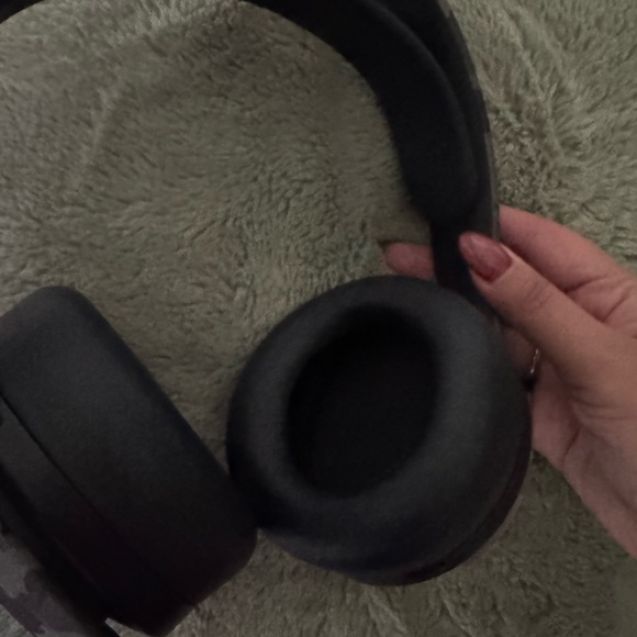 PlayStation PULSE 3D Wireless Gaming Headset for PlayStation 5 - Grey Camo - Picture 6 of 6